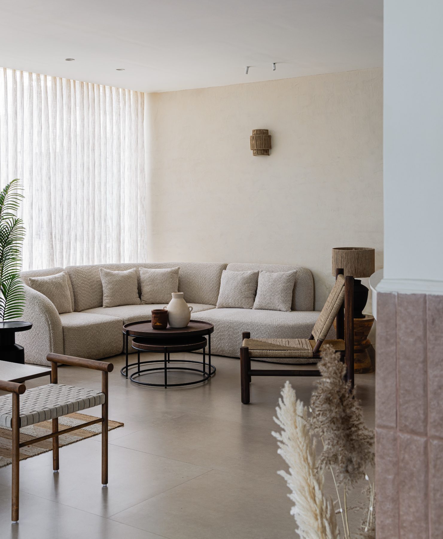 Rarity Dental — warm-minimalist dental clinic